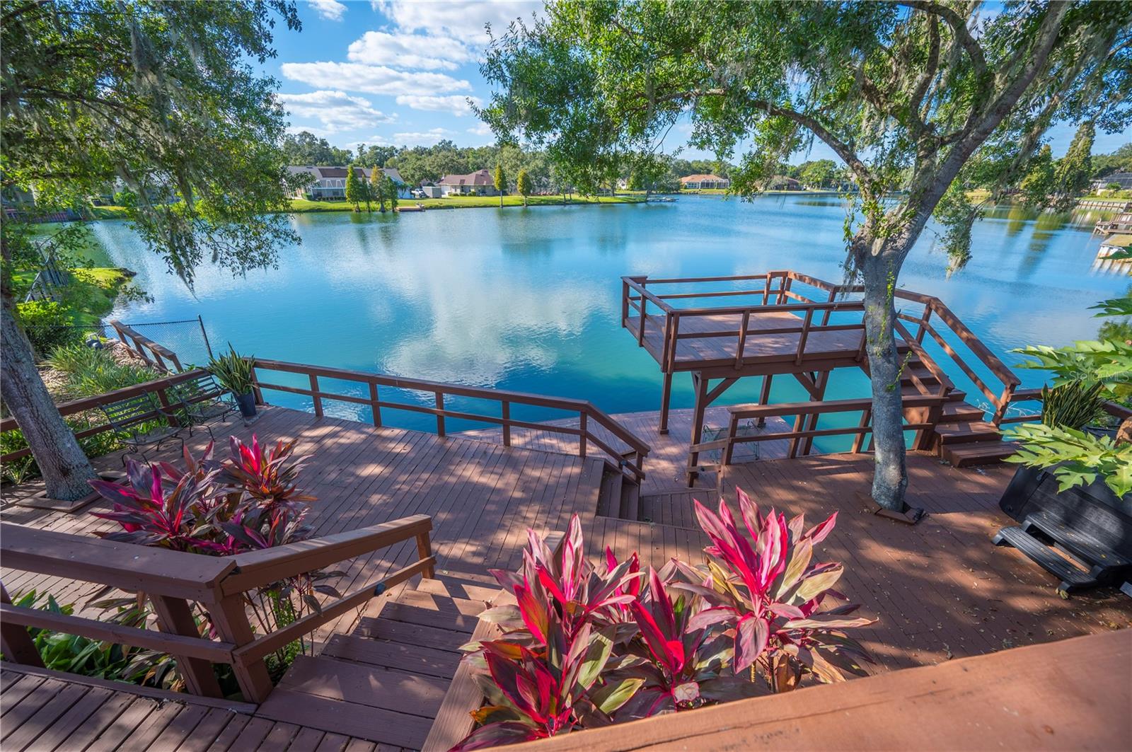 5789 LAKE VICTORIA DR