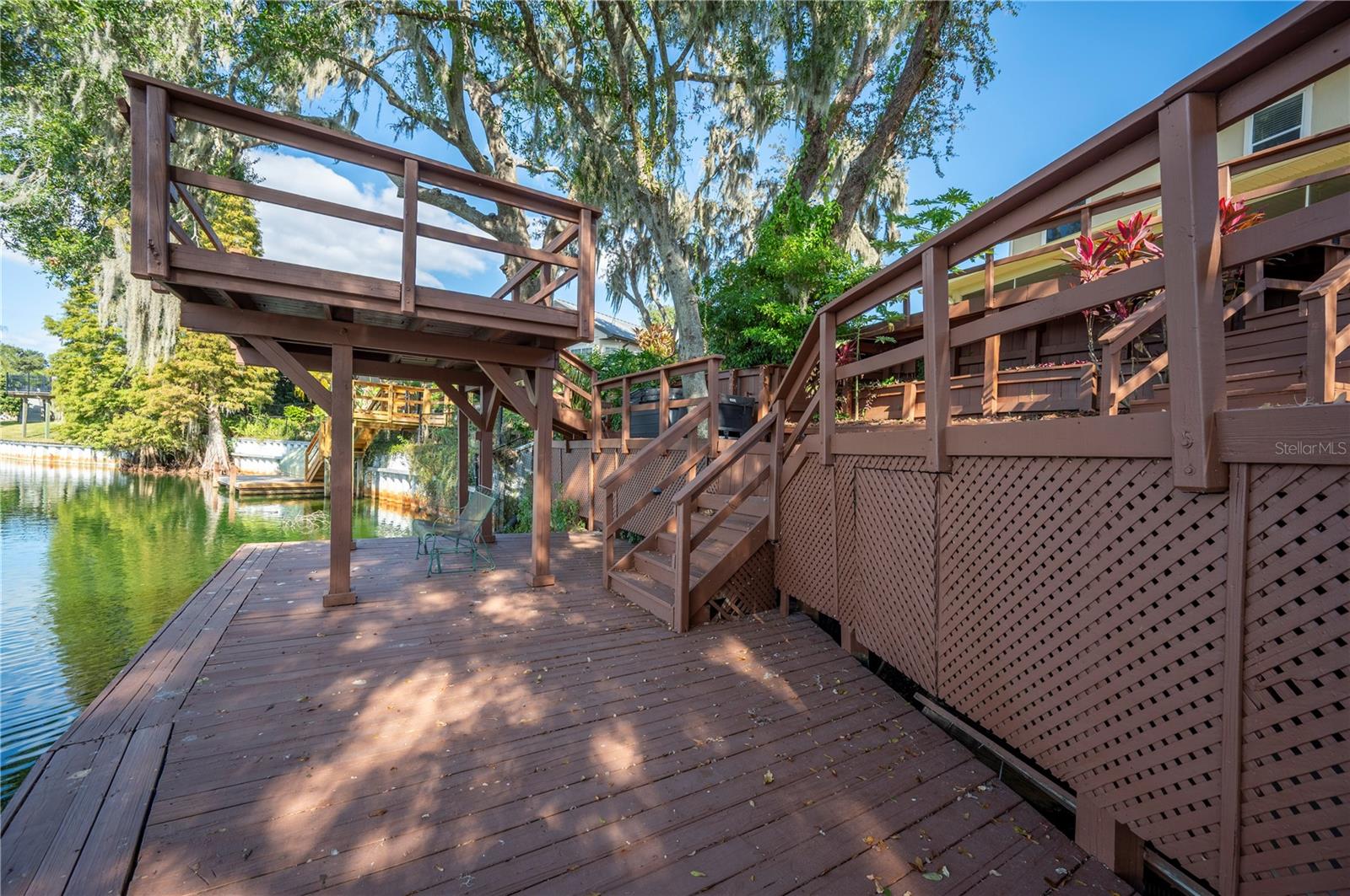 5789 LAKE VICTORIA DR