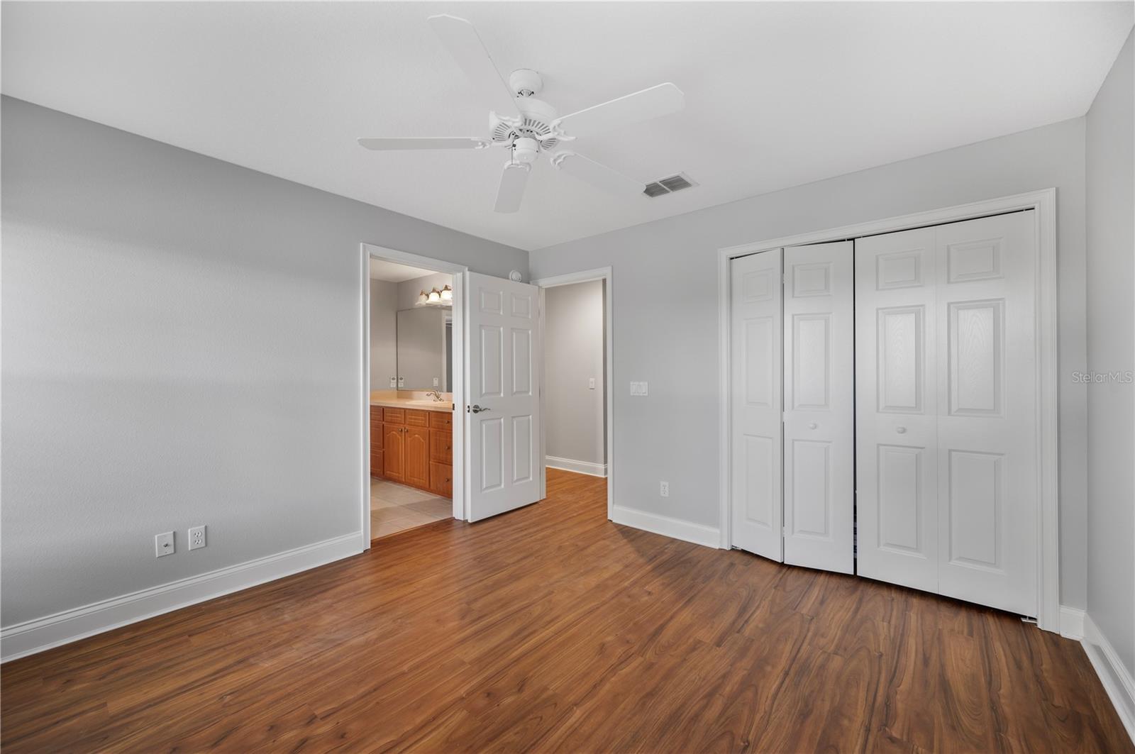 5789 LAKE VICTORIA DR