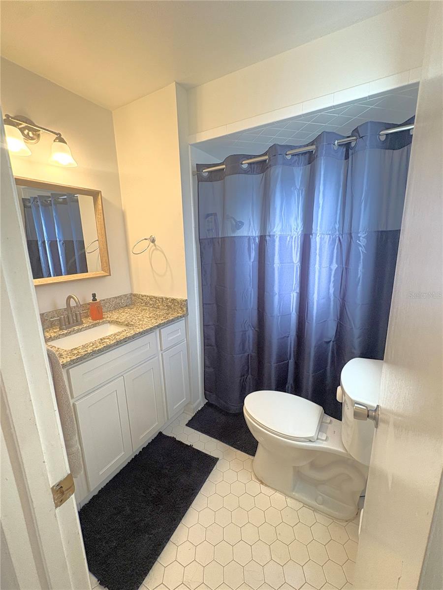 1622 SAINT JAMES AVE