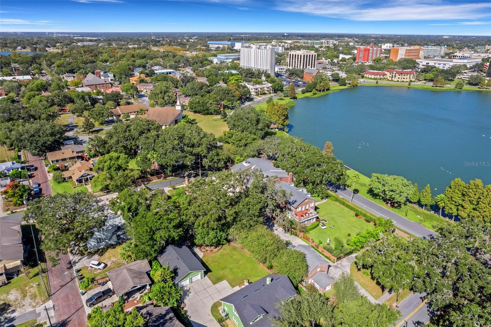 155 LAKE MORTON DR #1