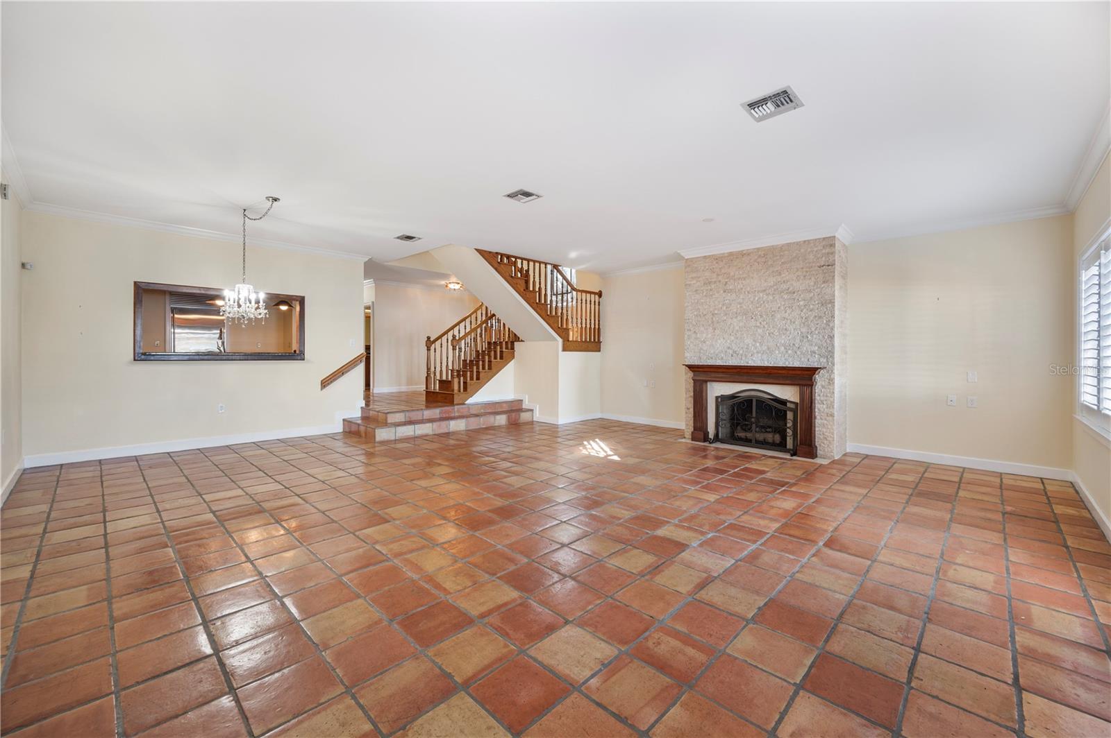 155 LAKE MORTON DR #1