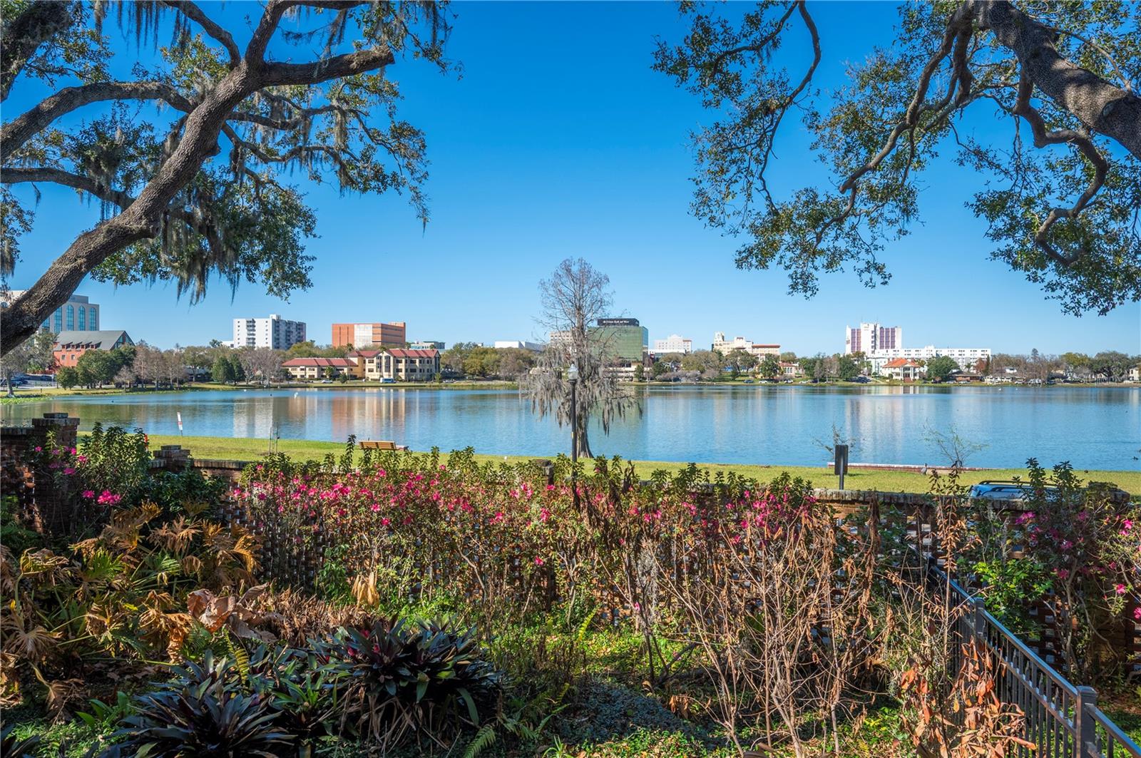 155 LAKE MORTON DR #1