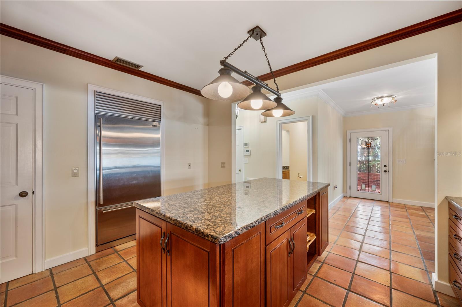 155 LAKE MORTON DR #1