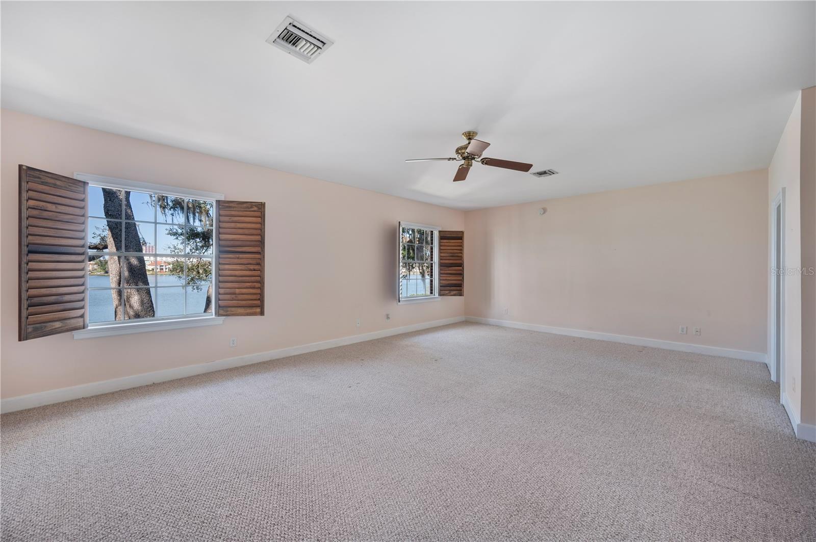 155 LAKE MORTON DR #1