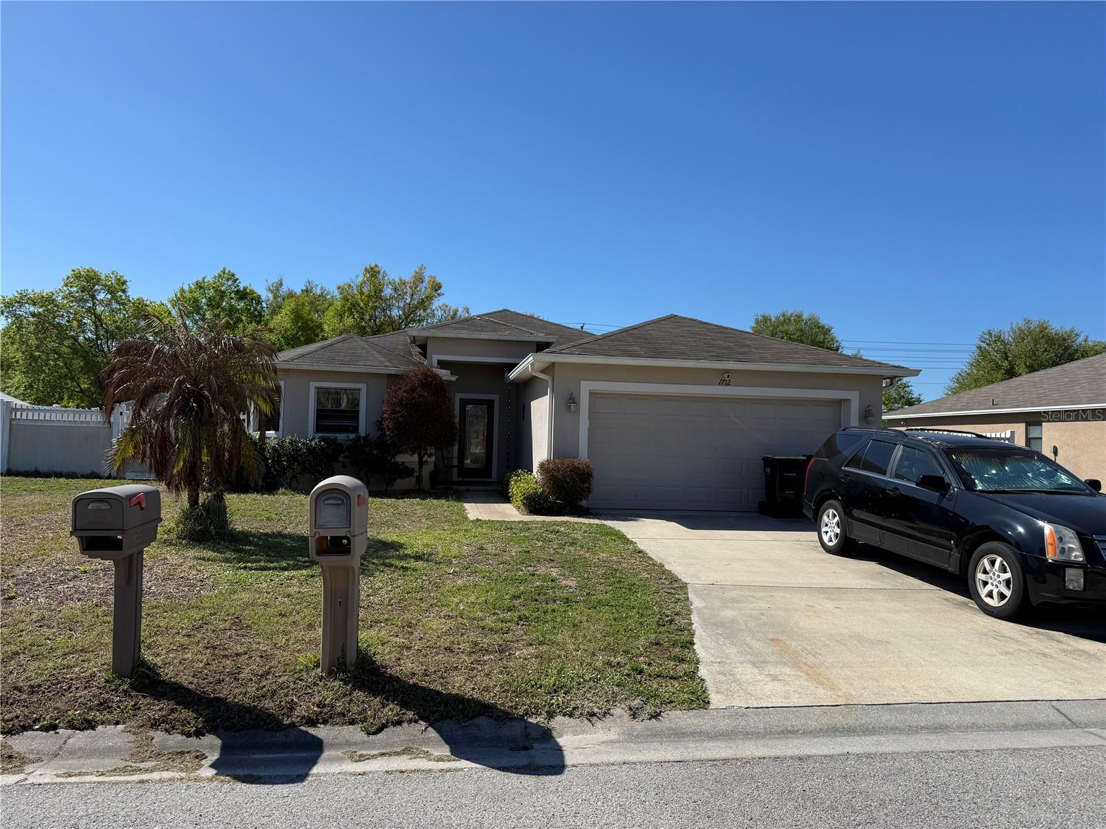 1712 CHARMI DR
