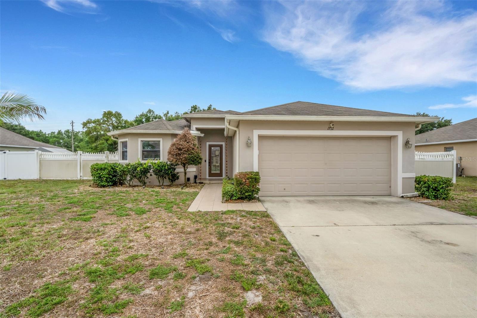 1712 CHARMI DR
