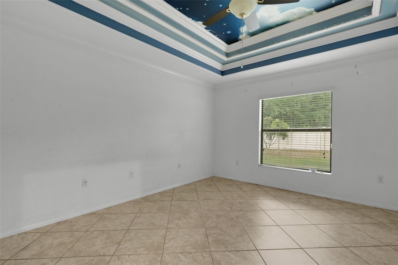 1712 CHARMI DR