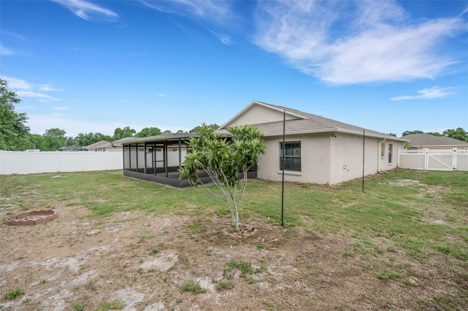 1712 CHARMI DR