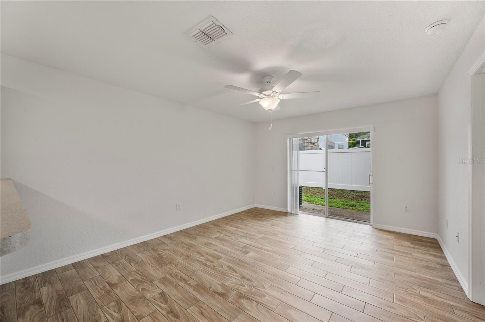 210 S ORANGE AVE