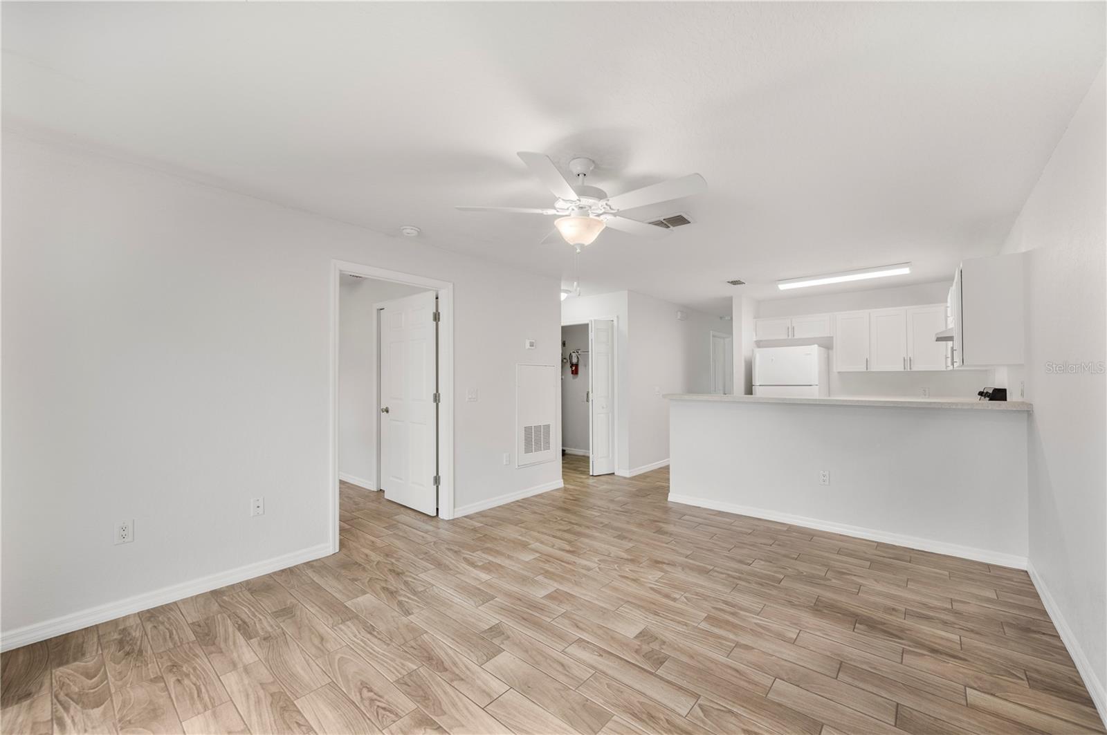 210 S ORANGE AVE