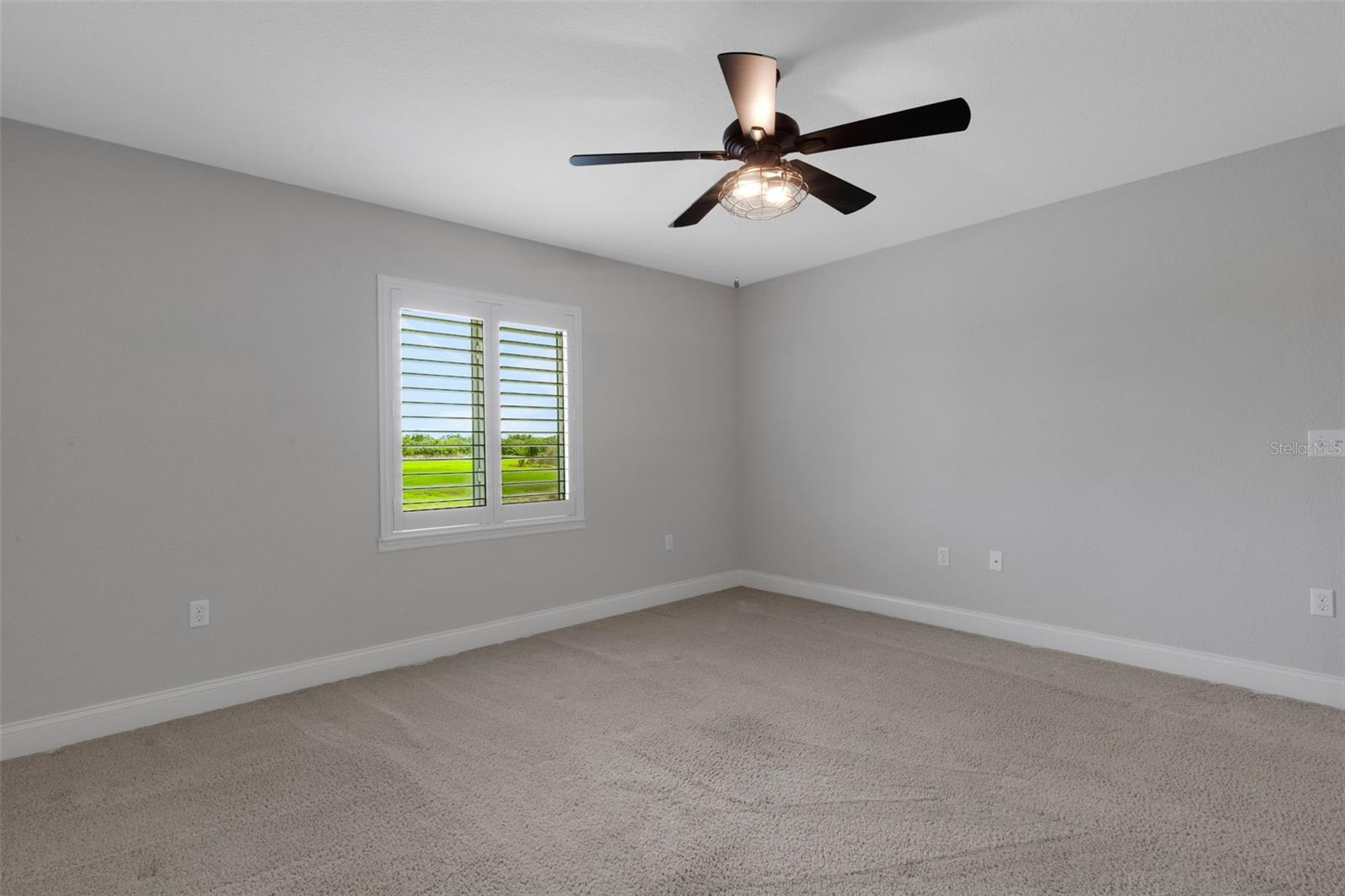 2928 MISSION LAKES DR