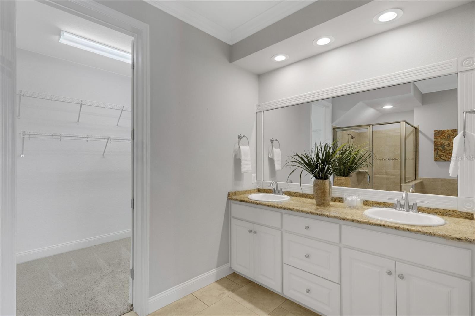 2928 MISSION LAKES DR