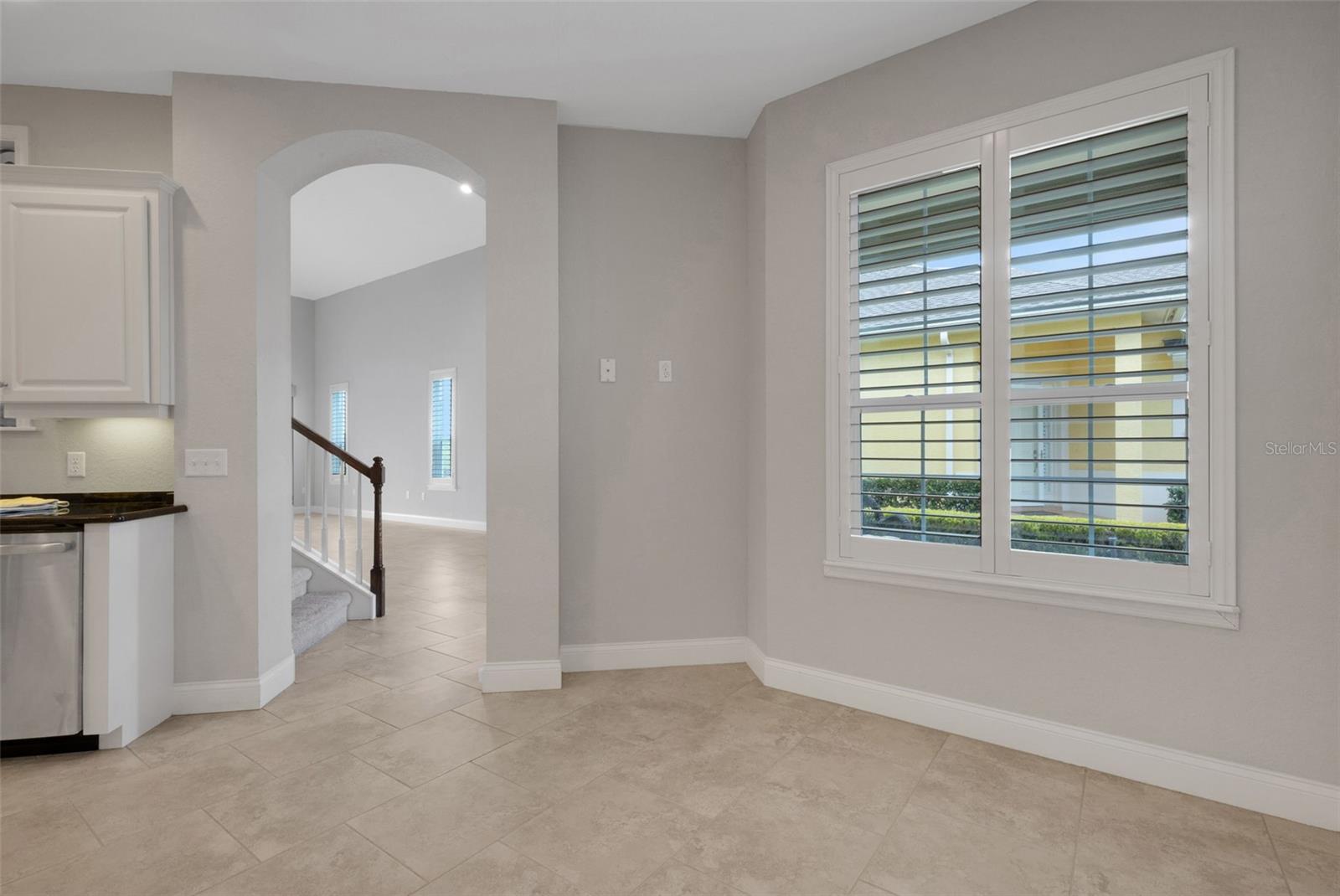 2928 MISSION LAKES DR