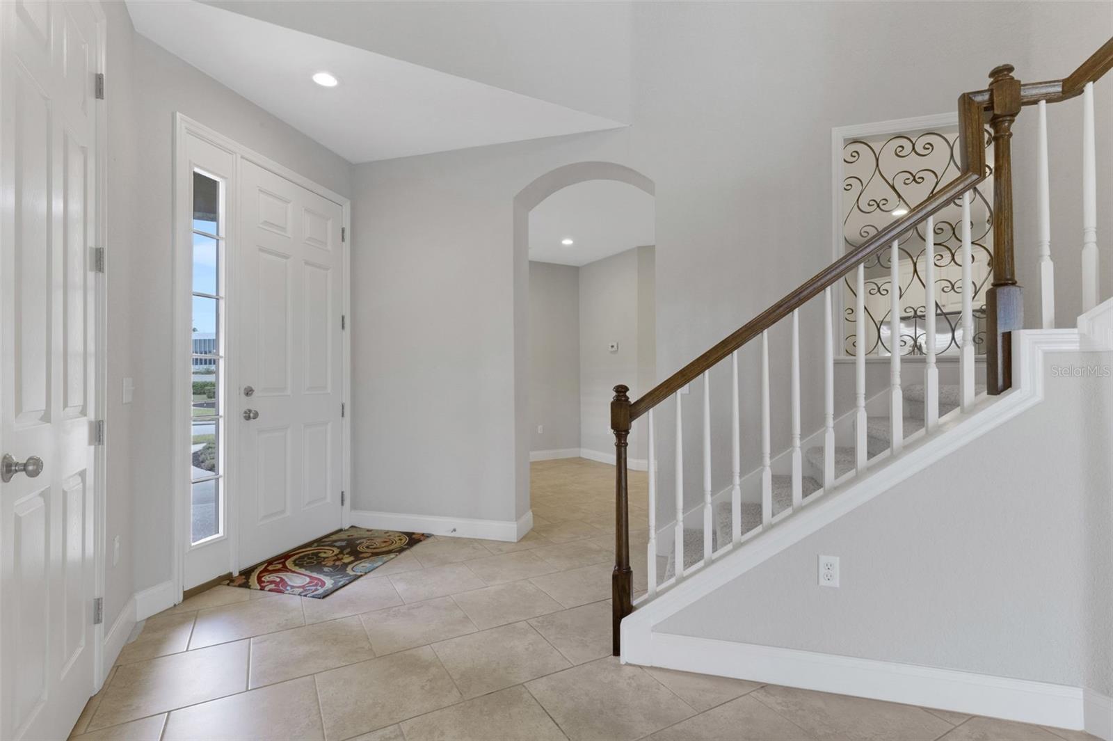 2928 MISSION LAKES DR