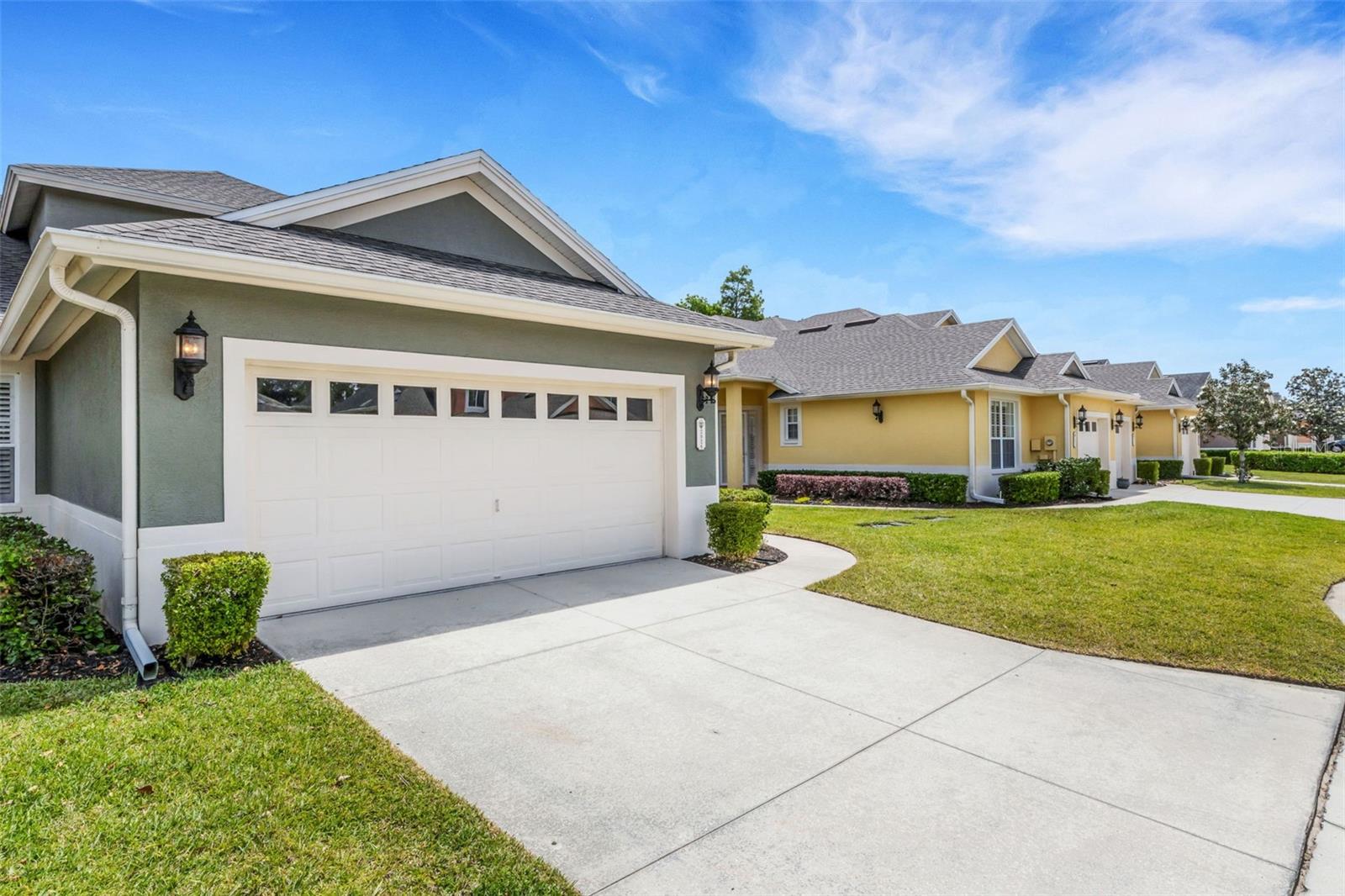 2928 MISSION LAKES DR