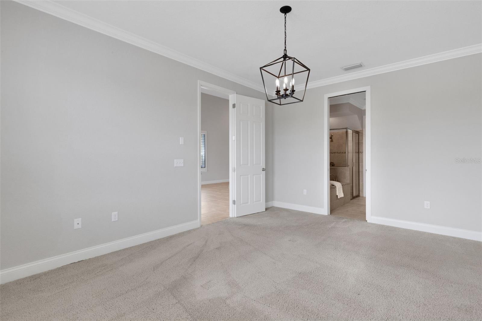 2928 MISSION LAKES DR