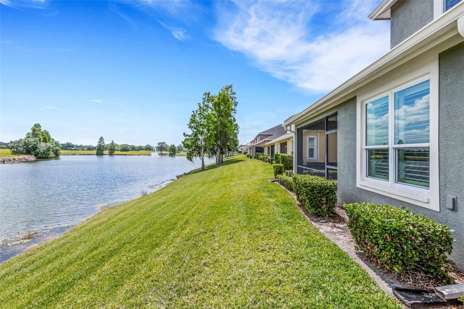 2928 MISSION LAKES DR