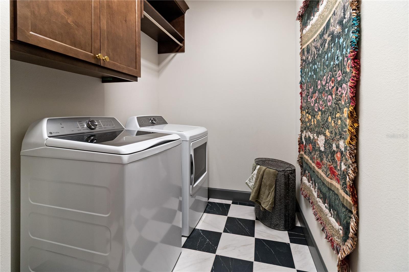 2229 COACHMAN LOOP