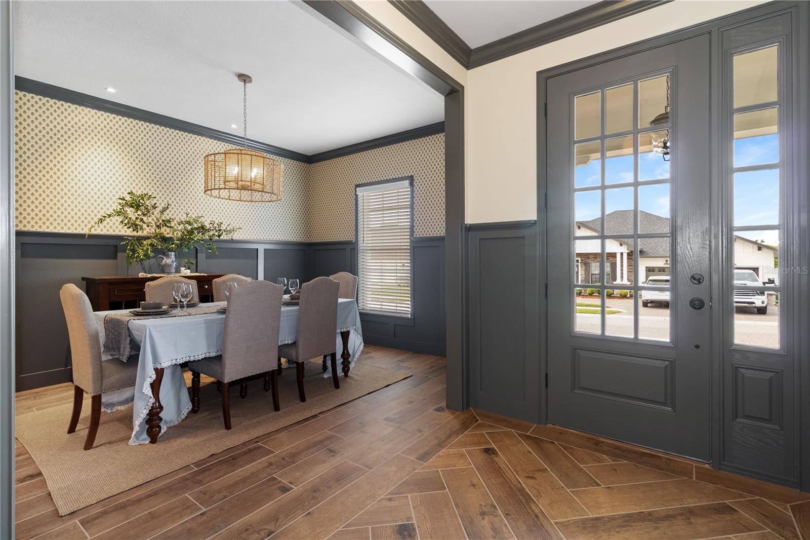2229 COACHMAN LOOP