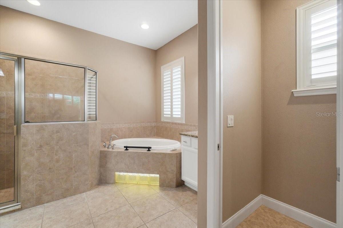 912 CHRISTINA CHASE LN