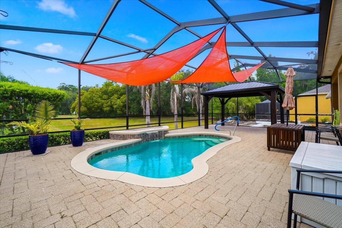 912 CHRISTINA CHASE LN