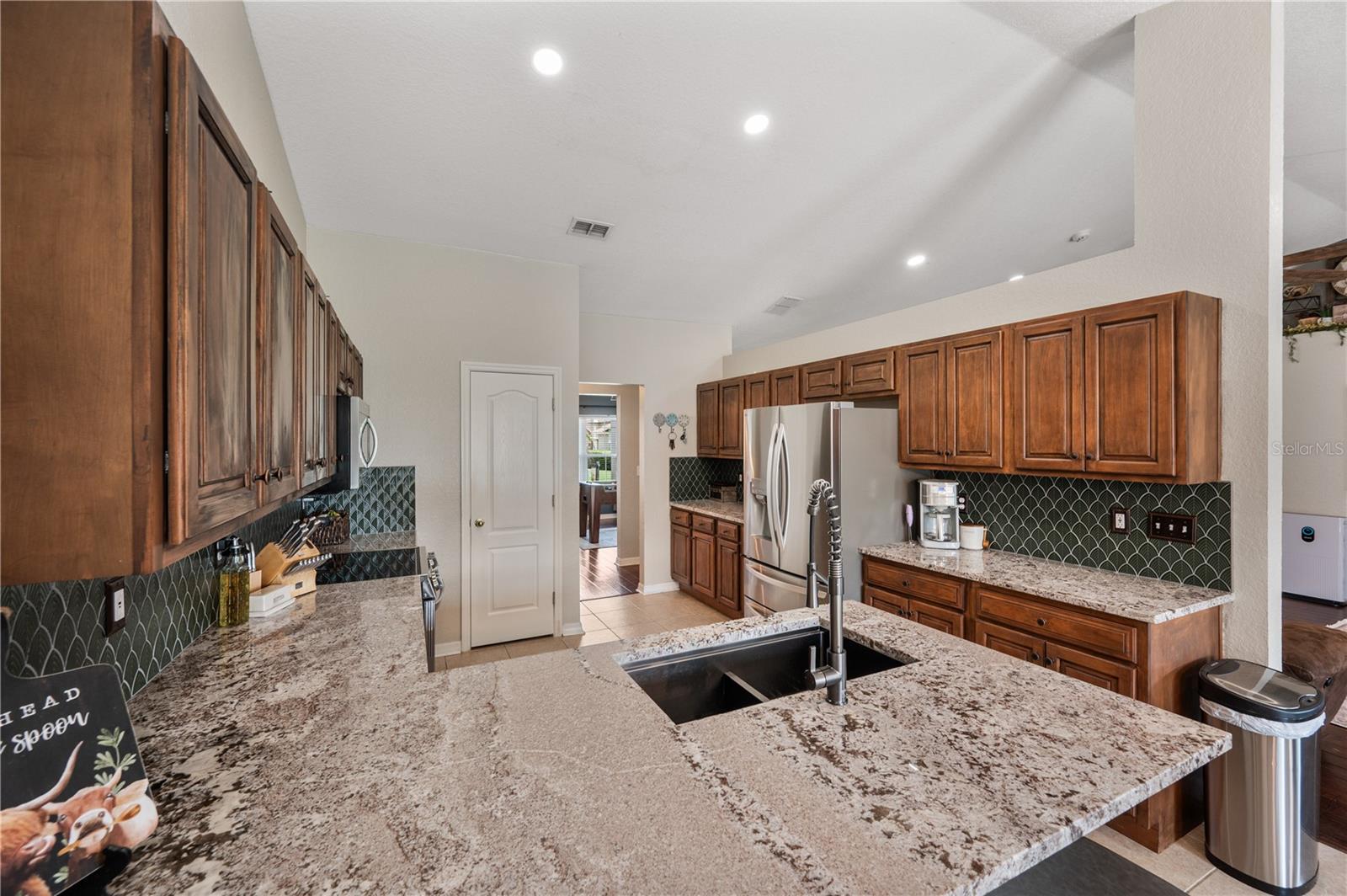 2752 HIGHLANDS CREEK DR