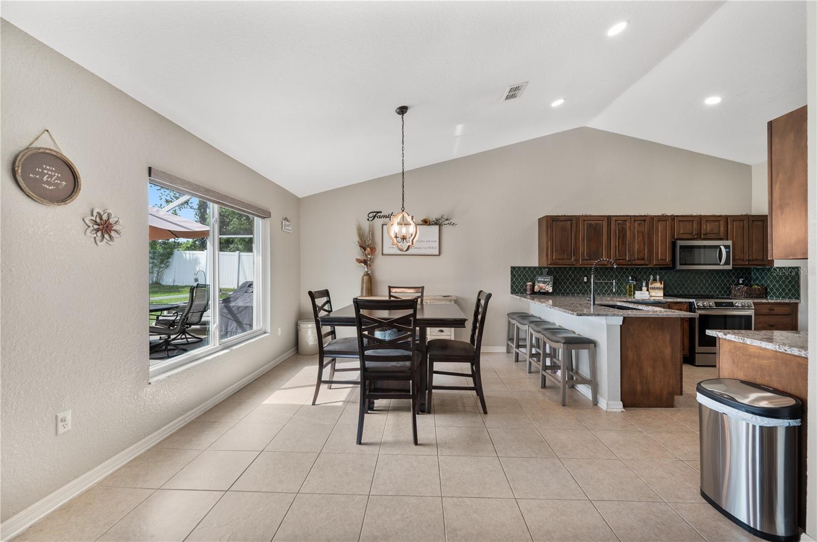 2752 HIGHLANDS CREEK DR