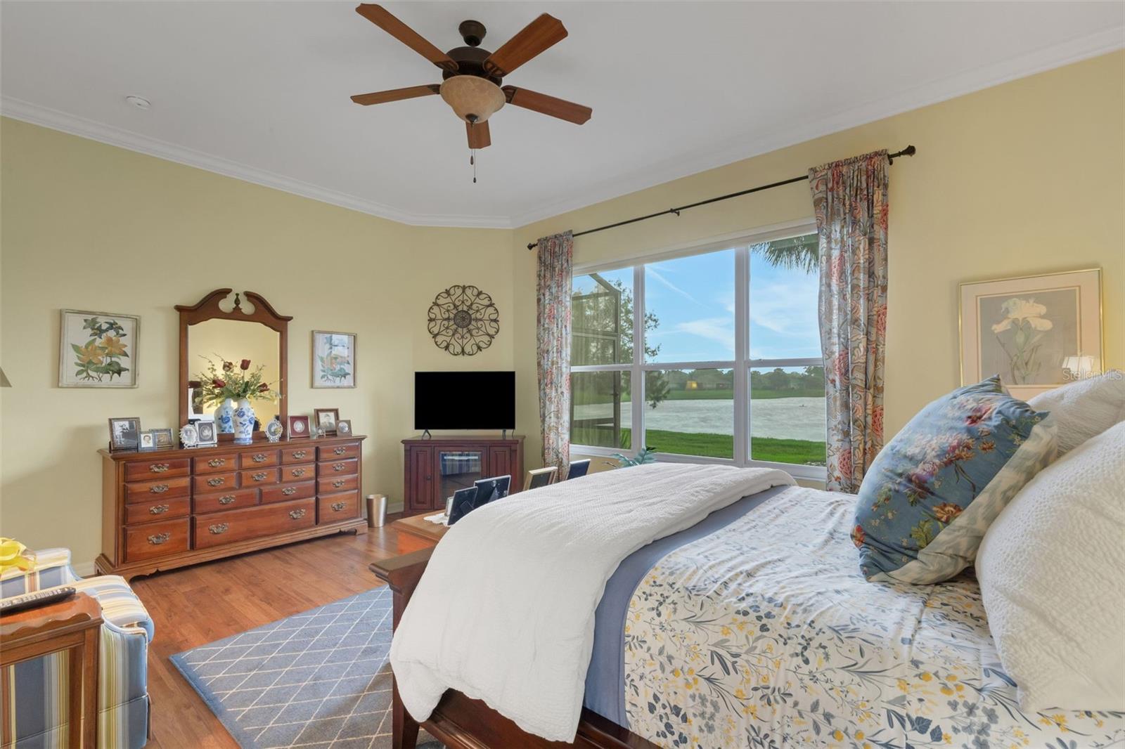 2530 LAUREL GLEN DR