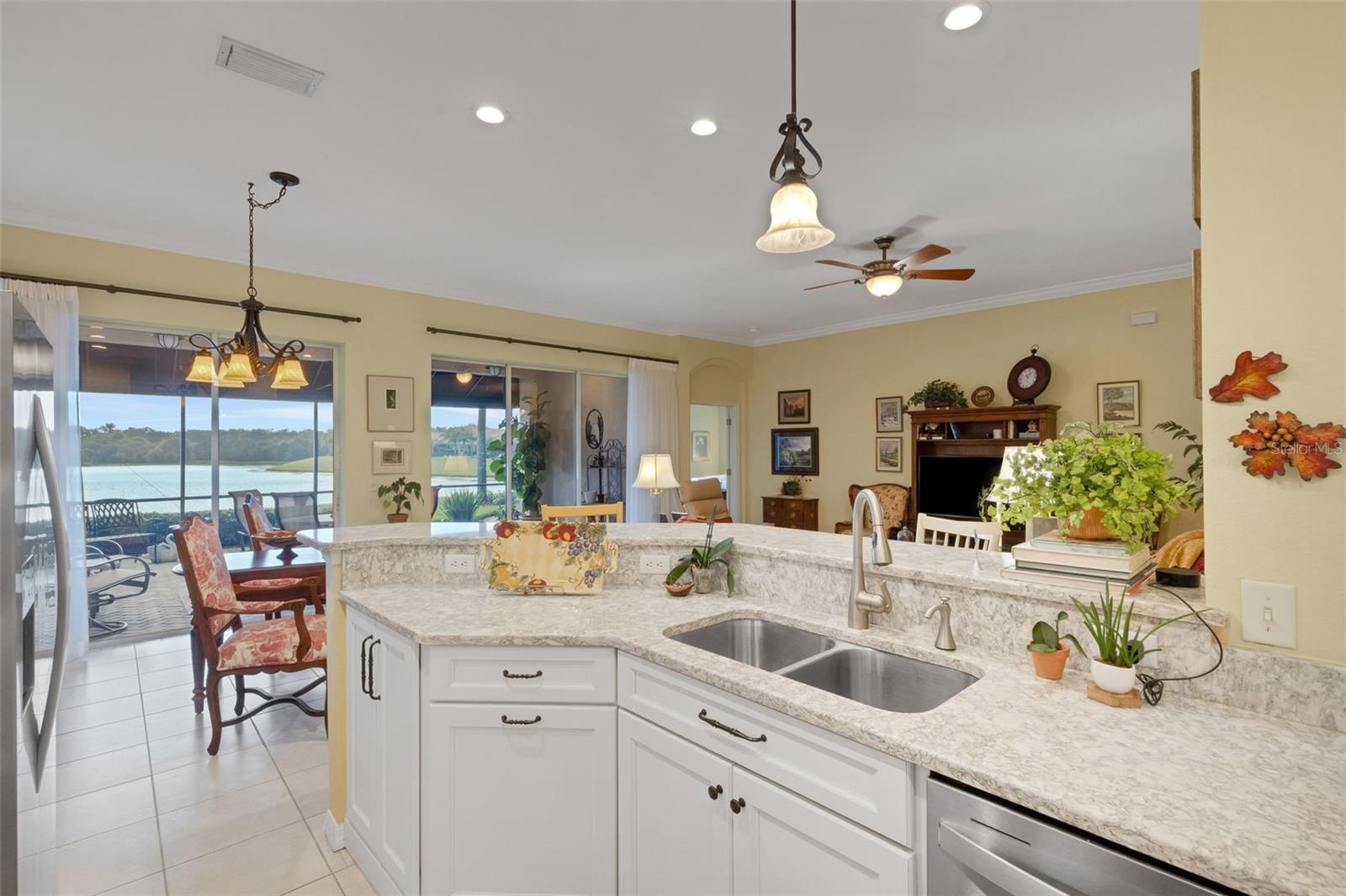 2530 LAUREL GLEN DR