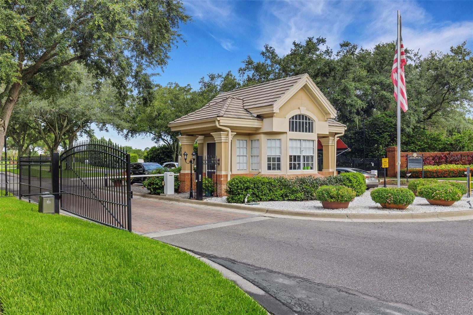 2530 LAUREL GLEN DR