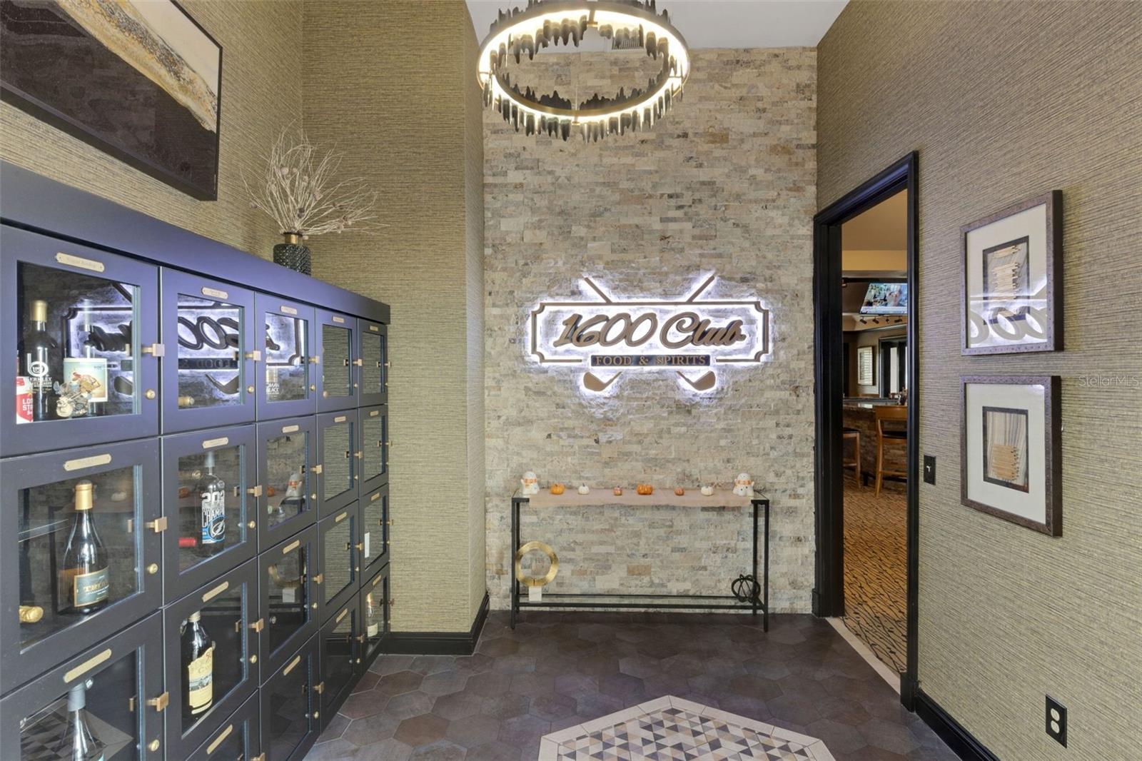 2530 LAUREL GLEN DR