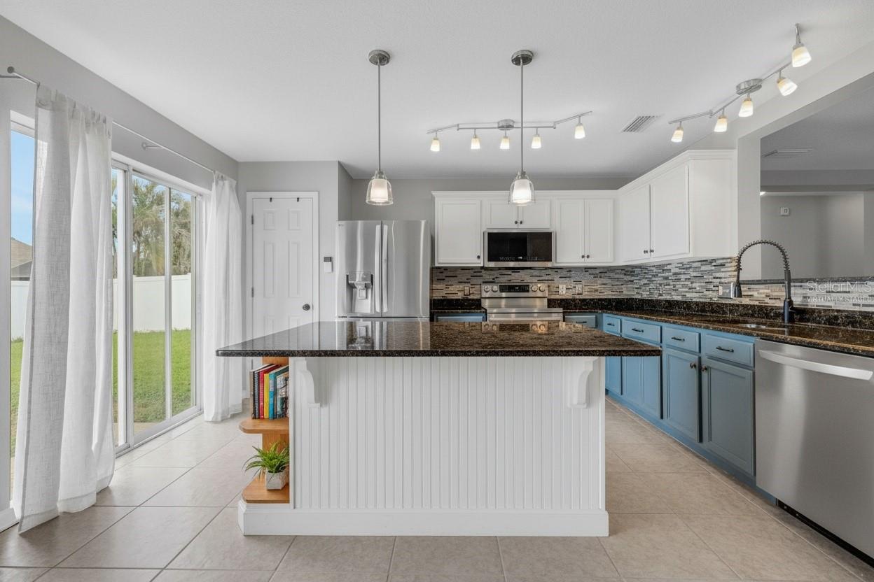 11136 GOLDEN SILENCE DR