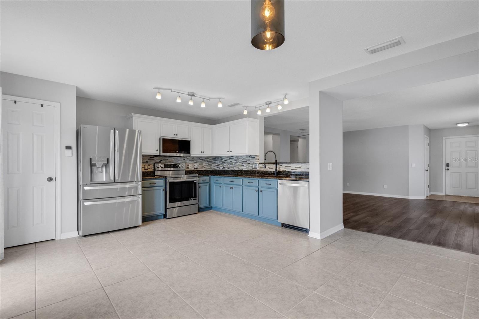 11136 GOLDEN SILENCE DR