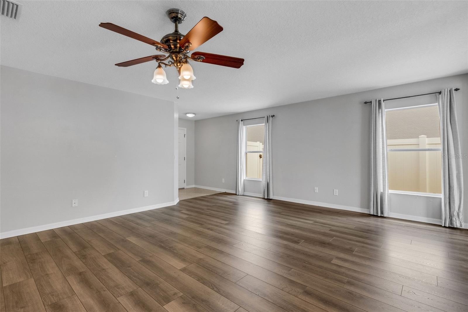 11136 GOLDEN SILENCE DR