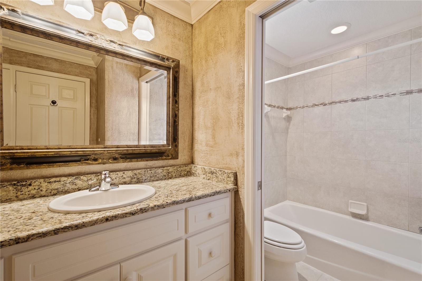 2464 LAUREL GLEN DR