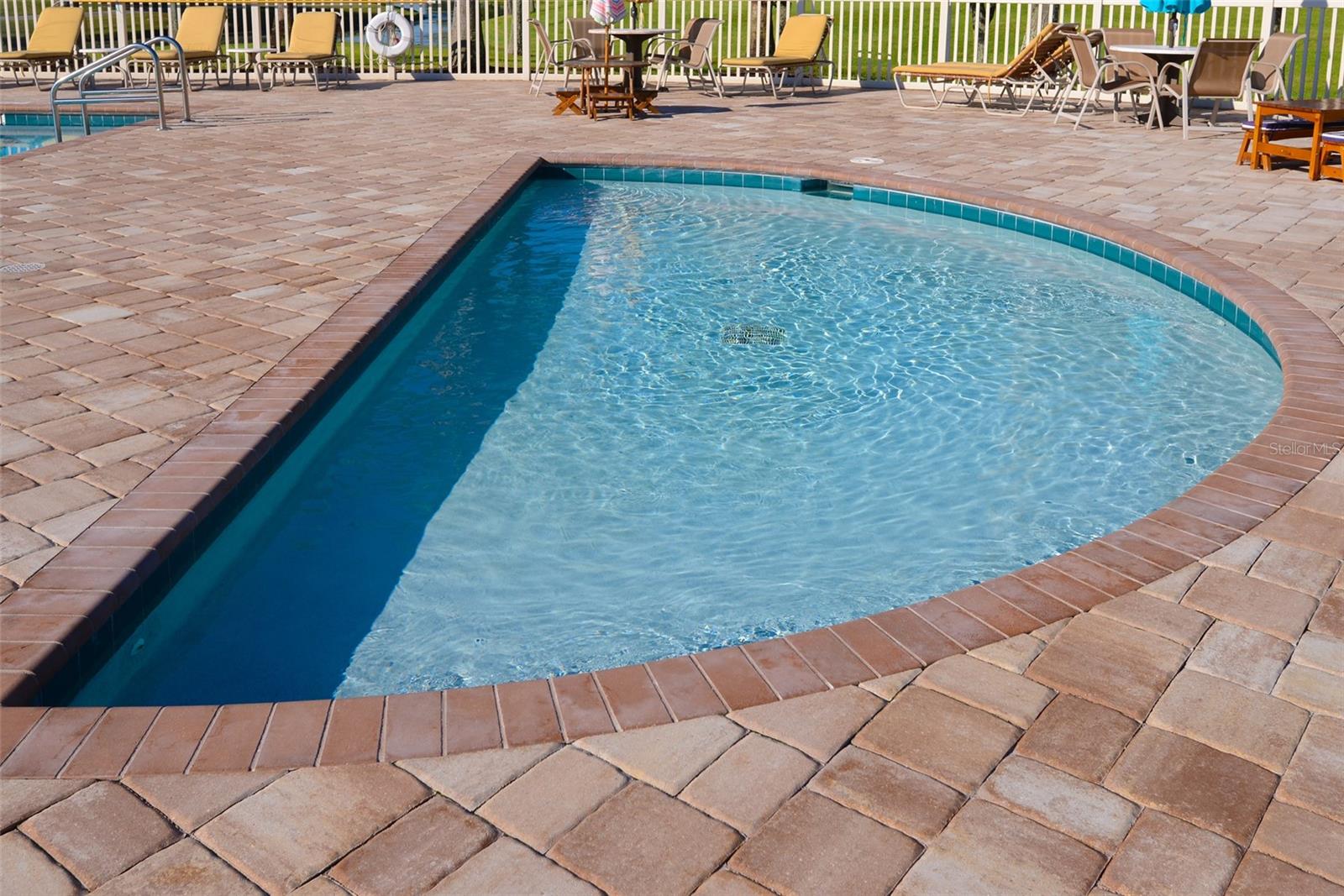 2464 LAUREL GLEN DR