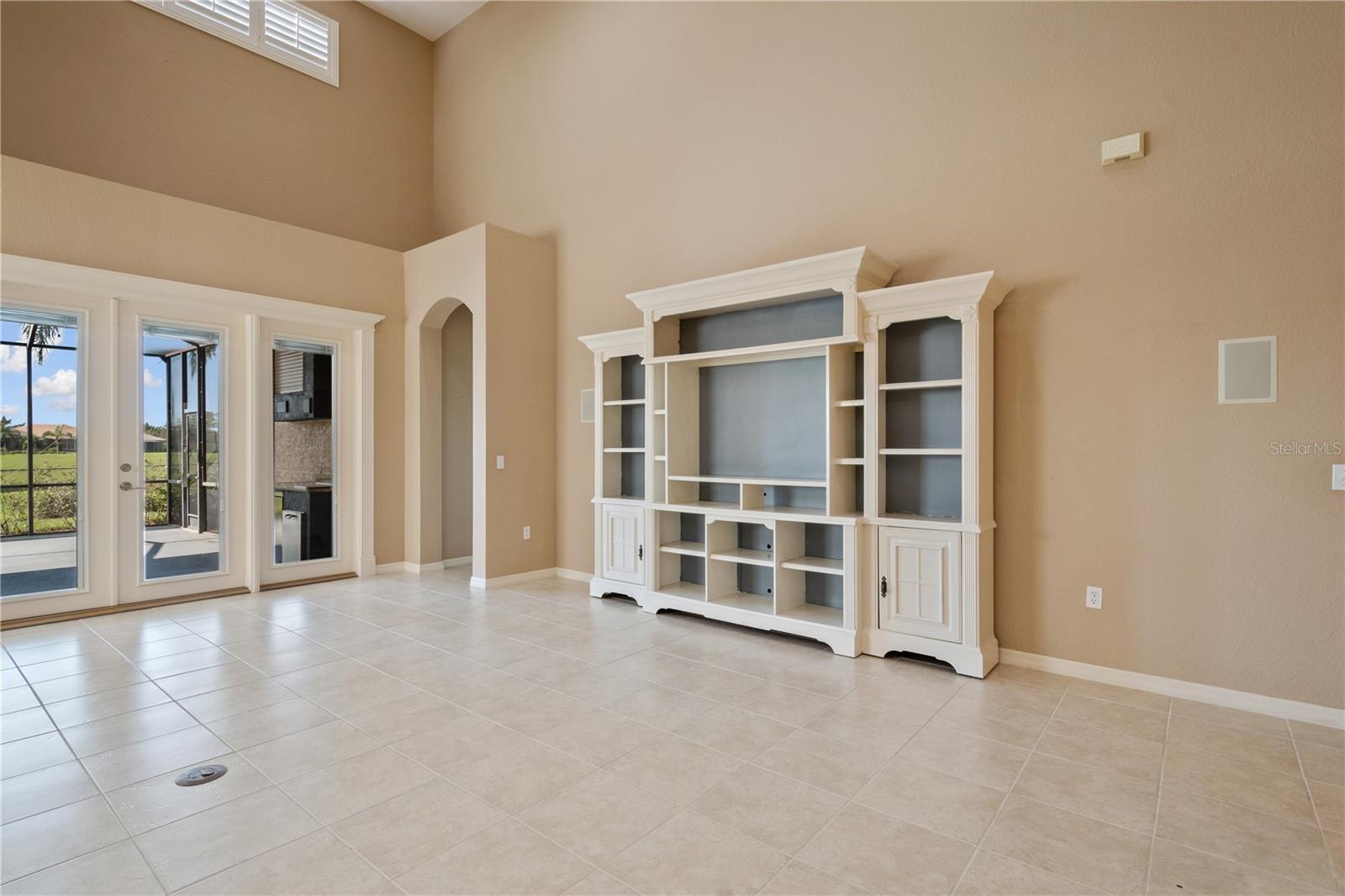 2464 LAUREL GLEN DR