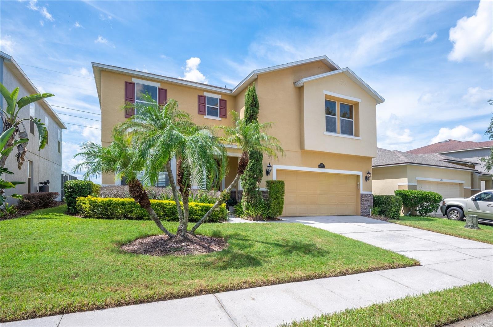 6937 LAKE EAGLEBROOKE DR