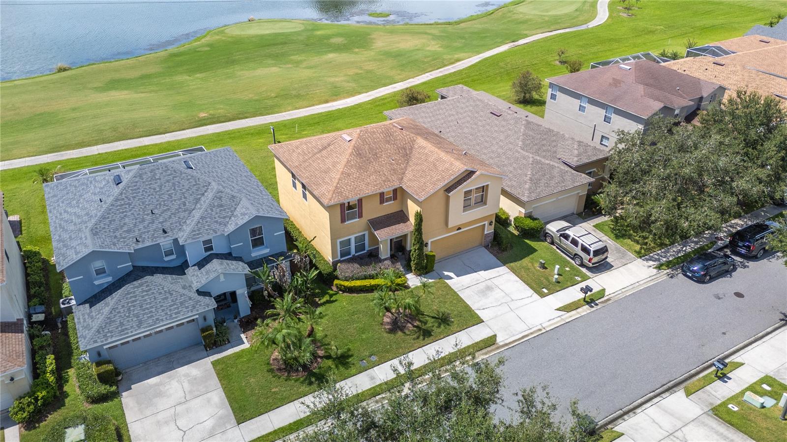 6937 LAKE EAGLEBROOKE DR