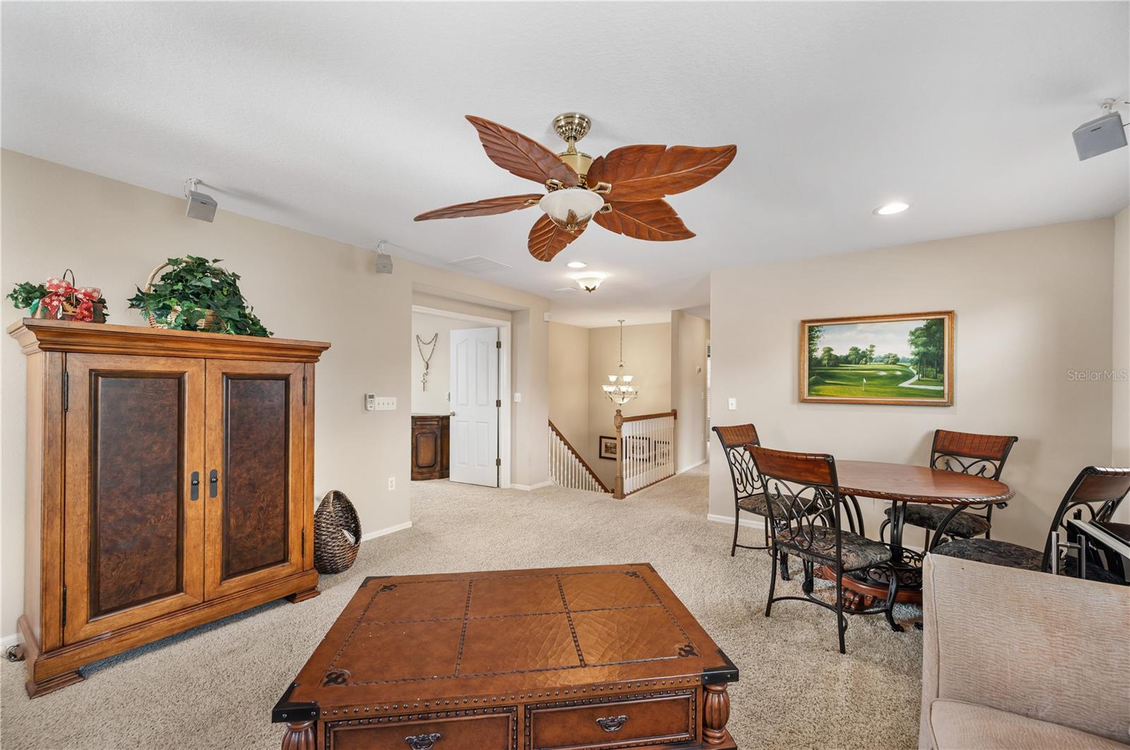 6937 LAKE EAGLEBROOKE DR