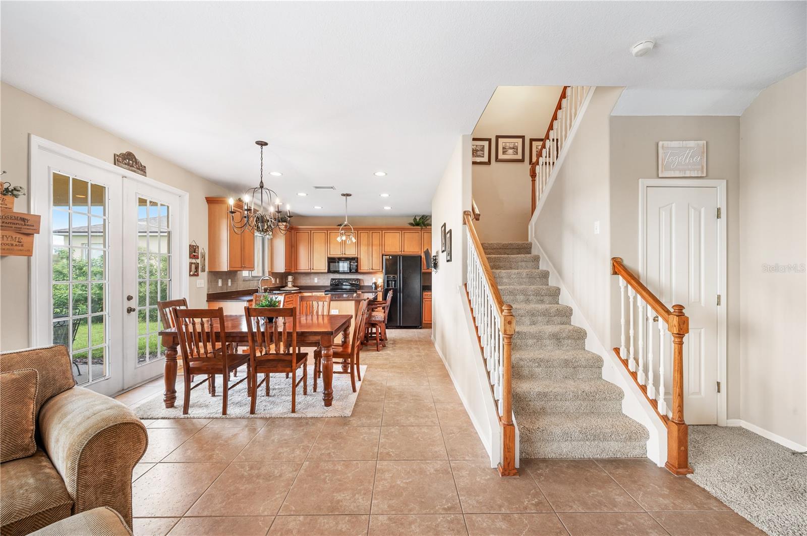 6937 LAKE EAGLEBROOKE DR