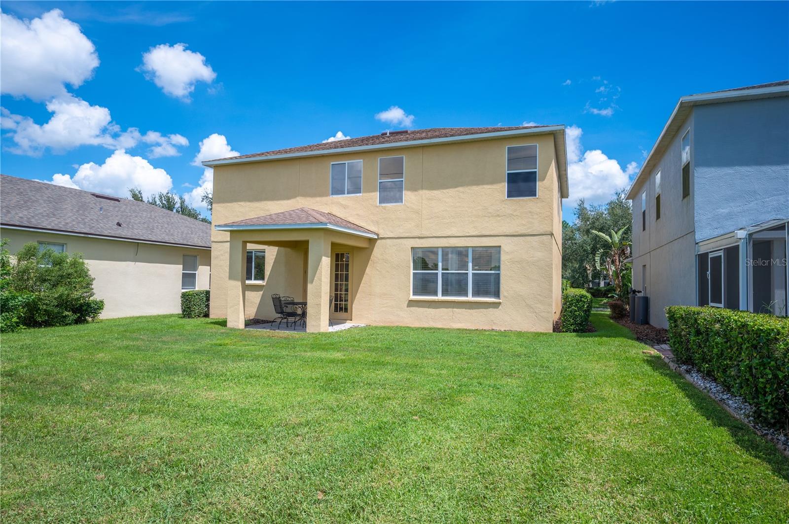 6937 LAKE EAGLEBROOKE DR