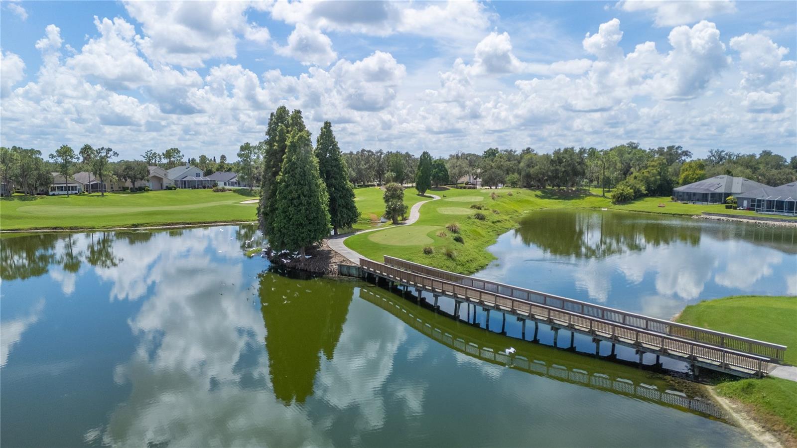 6937 LAKE EAGLEBROOKE DR