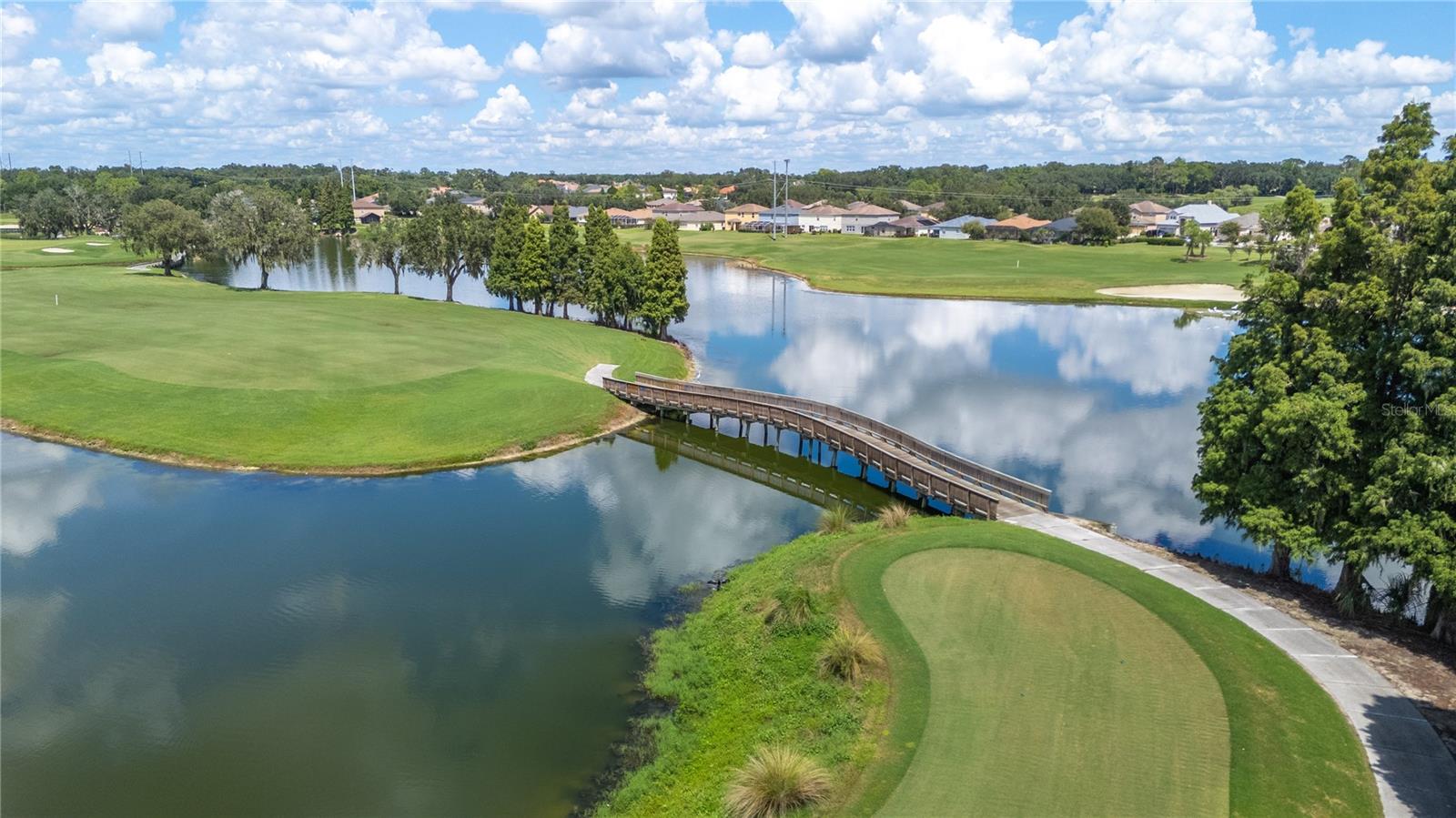 6937 LAKE EAGLEBROOKE DR