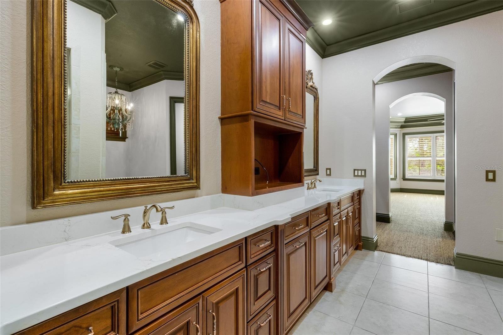 2734 BELLERIVE DR