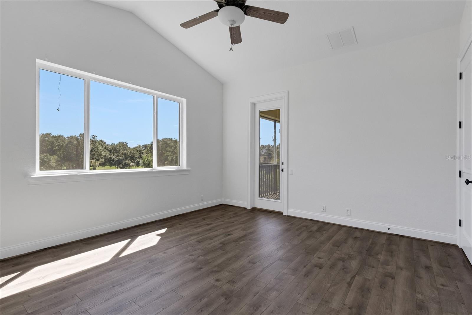 6562 EAGLE VIEW LOOP