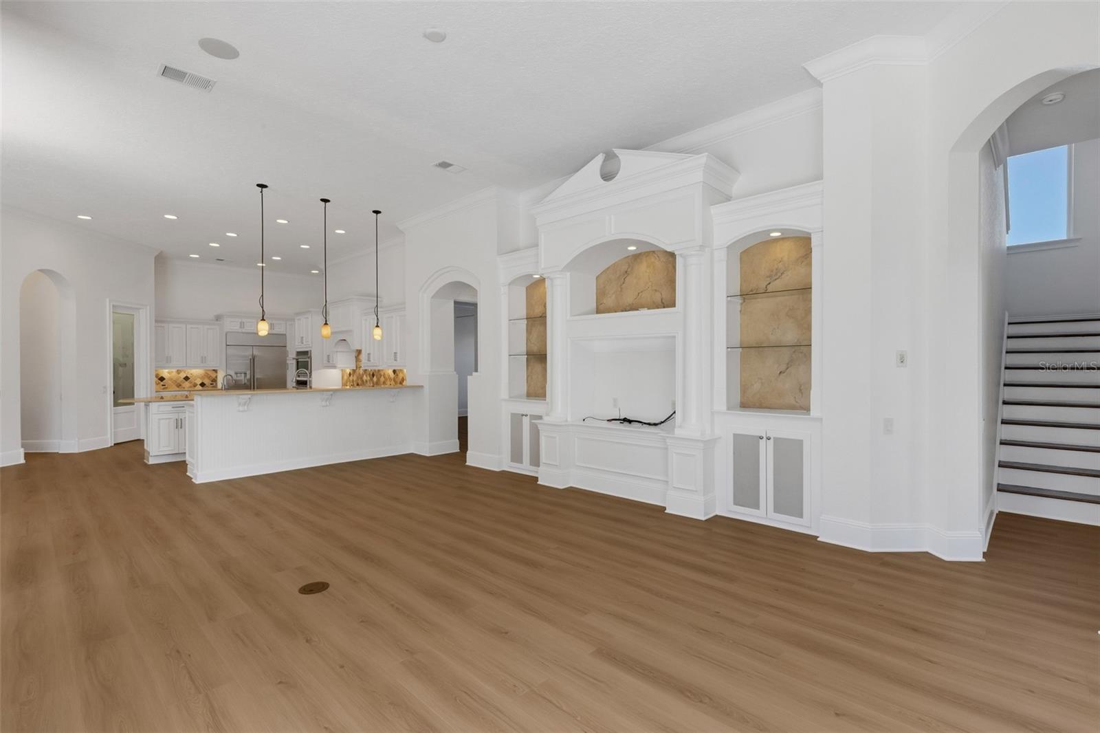 6562 EAGLE VIEW LOOP