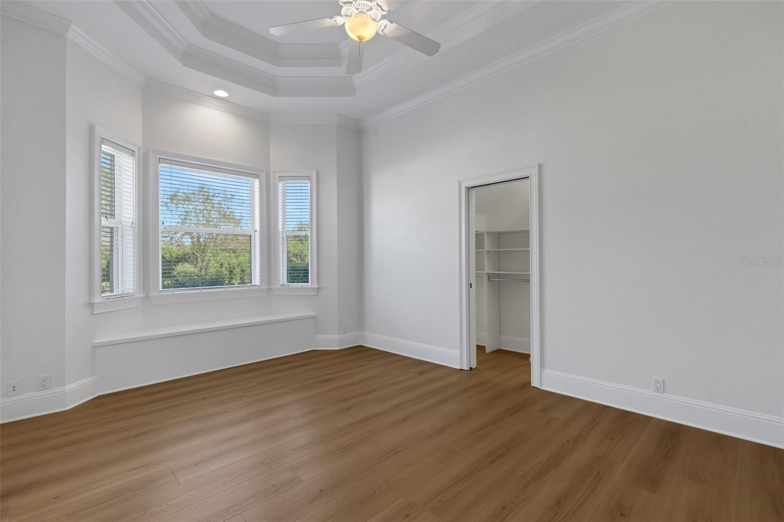 6562 EAGLE VIEW LOOP