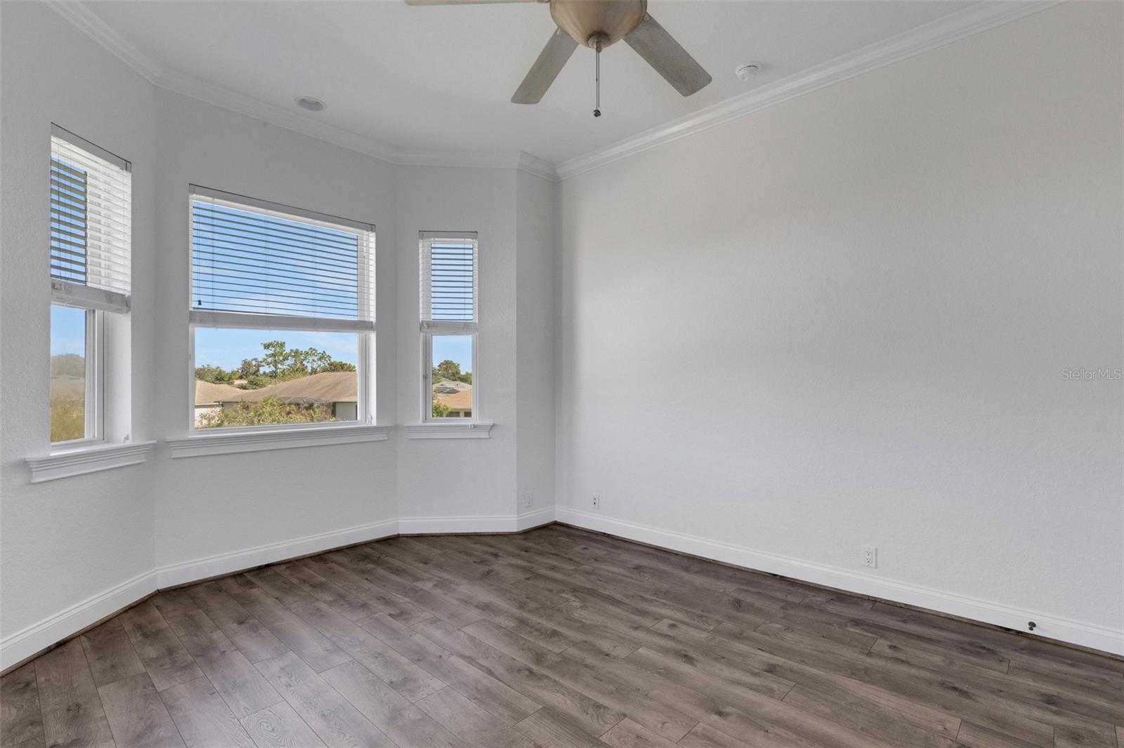 6562 EAGLE VIEW LOOP